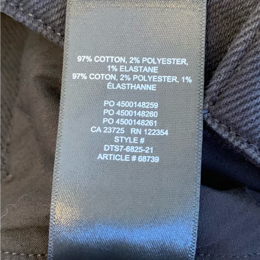 Aritzia Wilfred Free Modern Black Cargo Pants - Picture 13 of 14